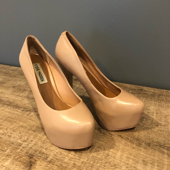 ❌ SOLD ❌ Steve Madden Dejavú 6 inch heels - Picture 3 of 7
